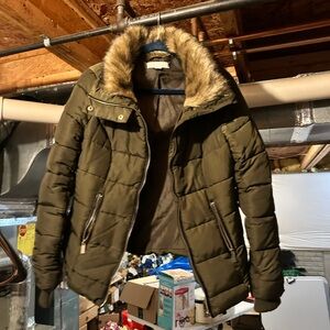 New York & Company Olive Puffer Jacket with Faux Fur Collar